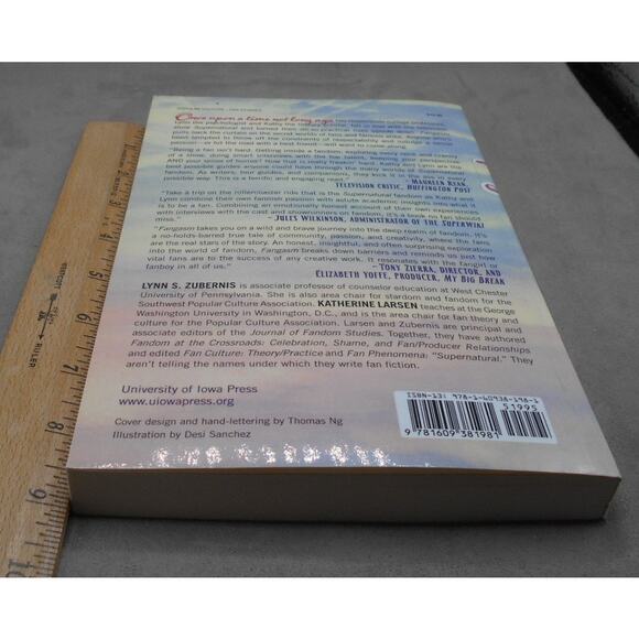 Fangasm: Supernatural Fangirls by Katherine Larsen & Lynn Zubernis Paperback - Picture 8 of 8
